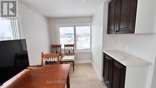 Building Photo - 5731 Stanley Ave