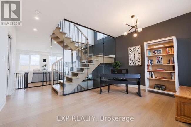 Building Photo - 81 Homestead Way