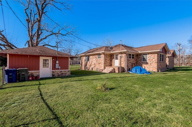 Foto del edificio - 2201 Badger Ln