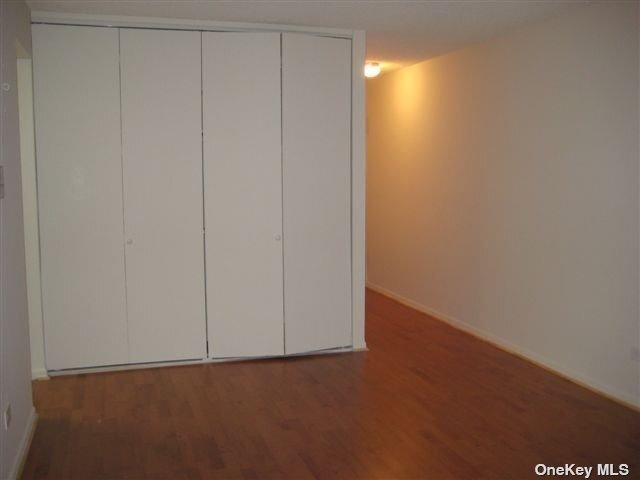 Foto del edificio - 136-35 Maple Ave