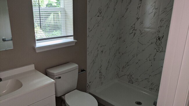 Building Photo - HALF OFF 1st MONTHS RENT - Ask about our M...