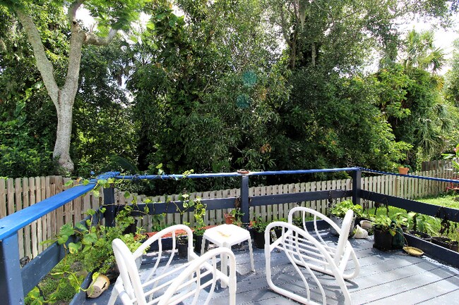 Foto del edificio - 958 Pine Creek Cir NE