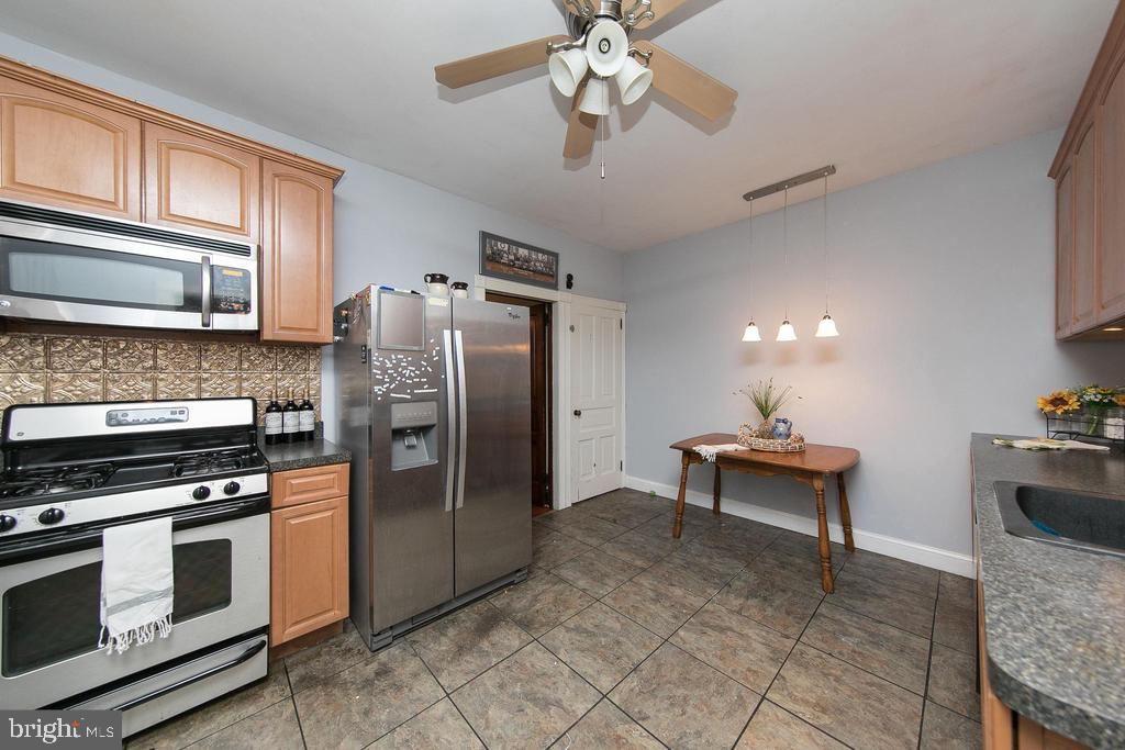 234 E 10th Ave, Conshohocken, PA 19428 House Rental in Conshohocken