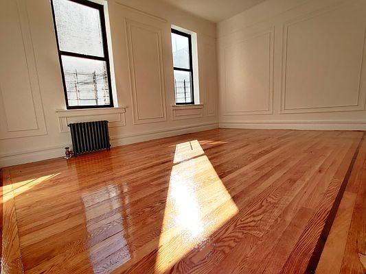 Foto del edificio - 2 bedroom in BRONX NY 10457