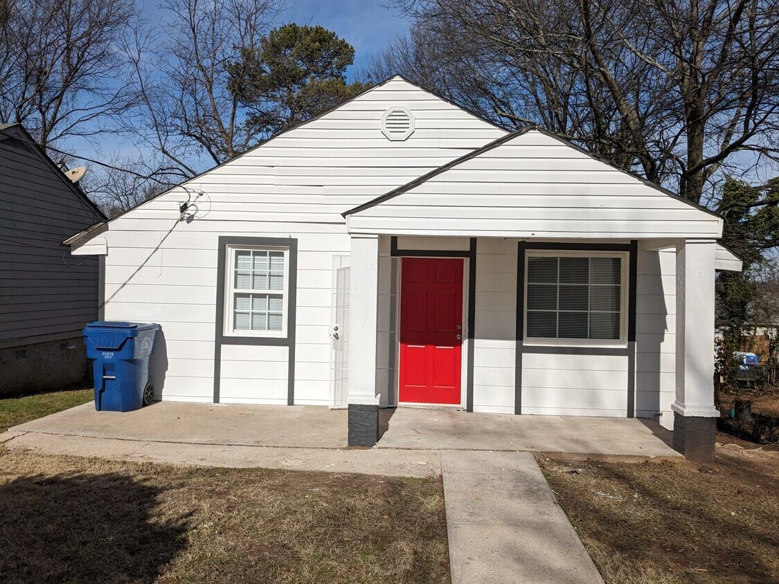 Primary Photo - 283 Thornton St