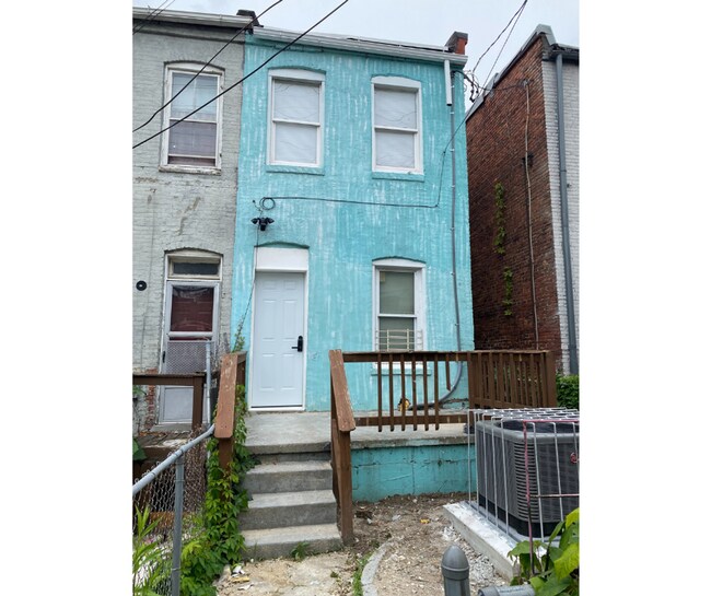 Building Photo - 511 N Pulaski St