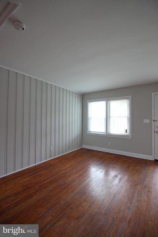 Foto del edificio - 529 Parksley Ave