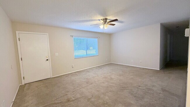 Foto del edificio - 603 Pheasant Ave