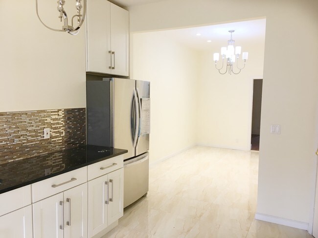 Foto del edificio - 706 Seneca Ave