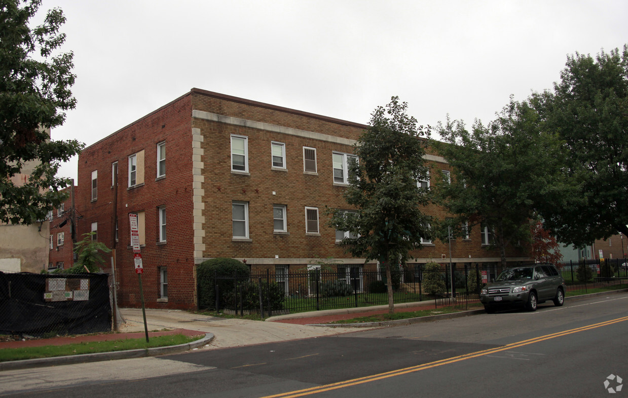 Primary Photo - 801 P St NW