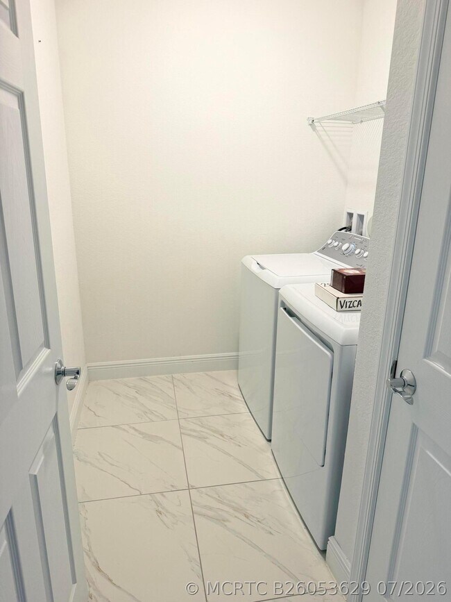 Building Photo - 2810 NW Treviso Cir
