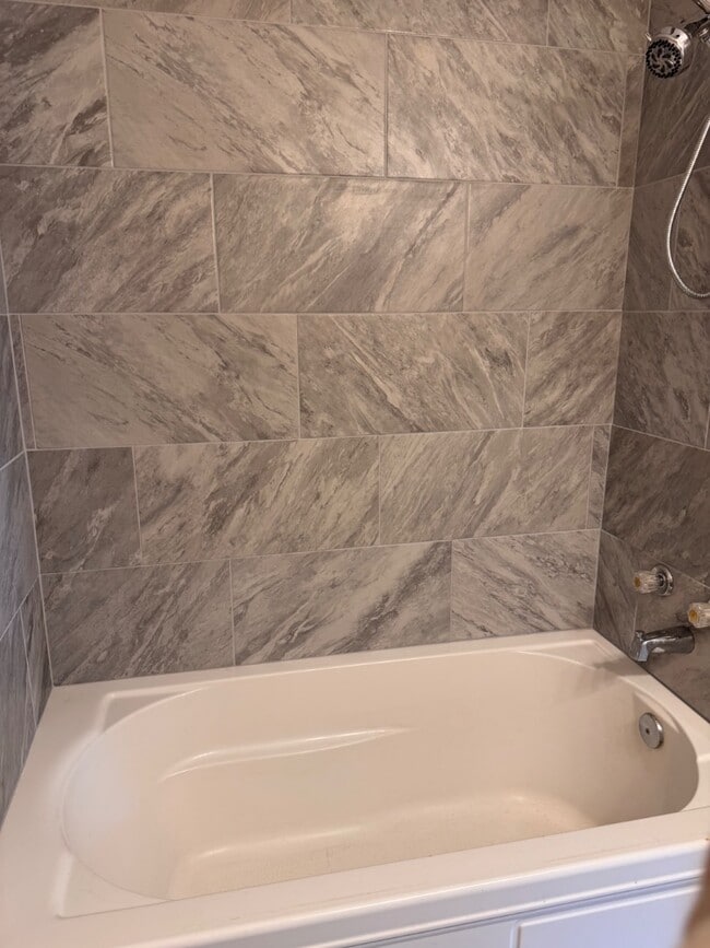 Foto del edificio - 1305 Davis St