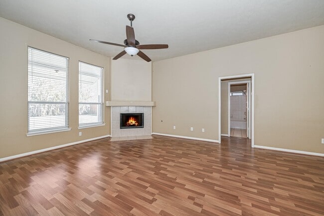 Building Photo - 10002 Forest Spring Ln