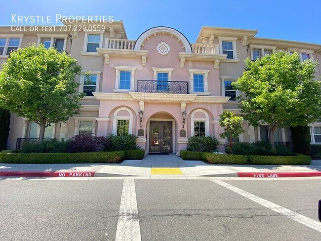 Foto del edificio - Coming soon! Luxury living in this beautif...