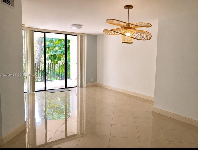 Foto del edificio - 10141 W Sunrise Blvd
