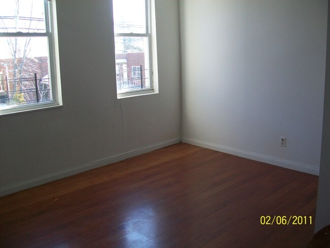 Foto del edificio - 353 Gorge Rd