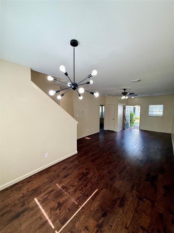 Foto del edificio - 1681 Nichole Woods Dr