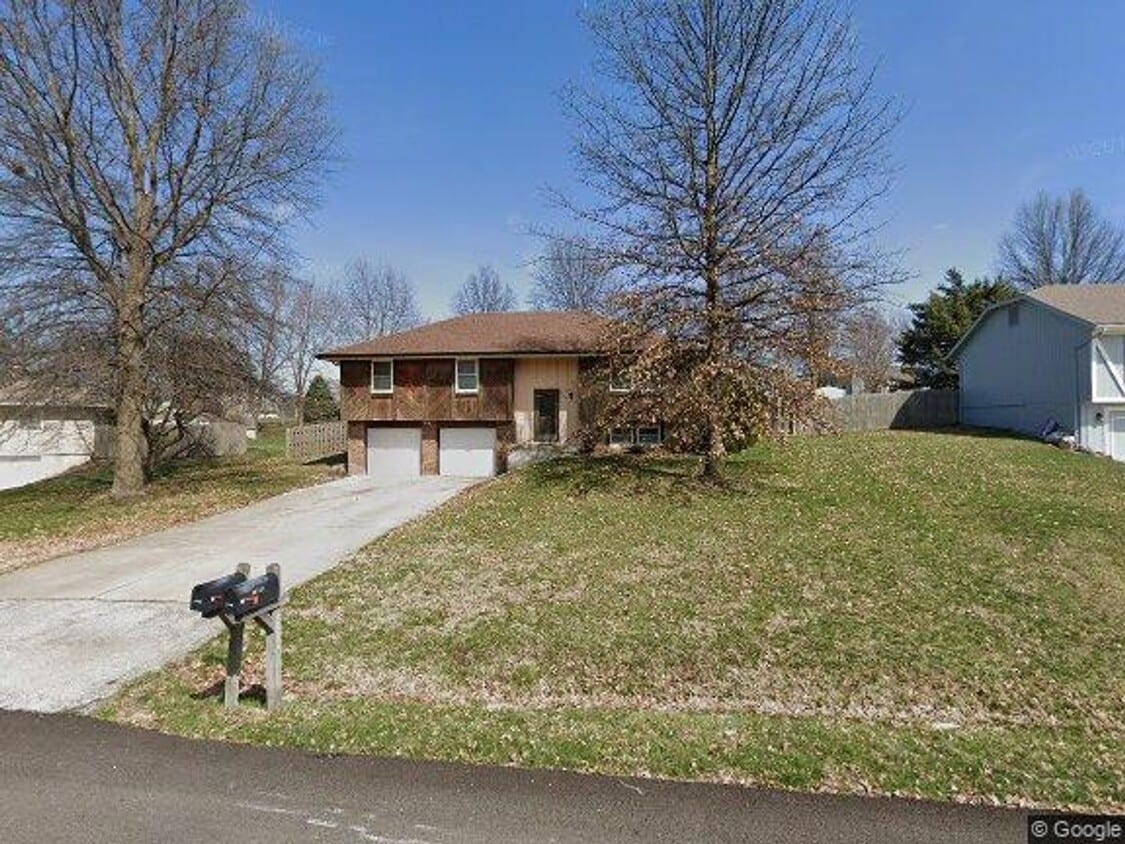 AVAILABLE NOW 3 Bedroom/ 2 Bath in STALE... House Rental in Kansas