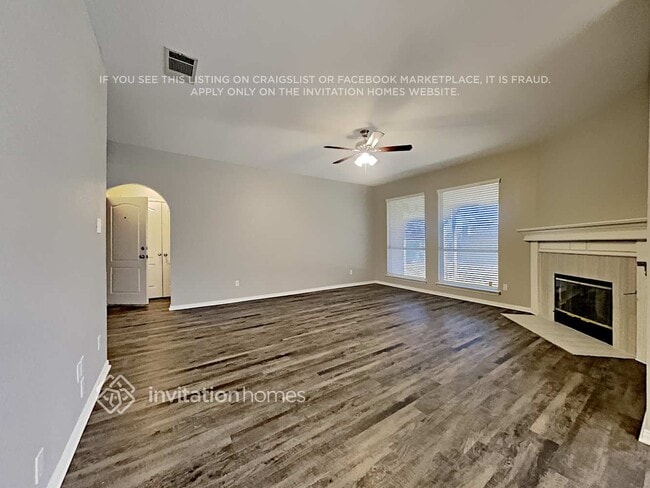 Foto del edificio - 1612 Farmington Dr