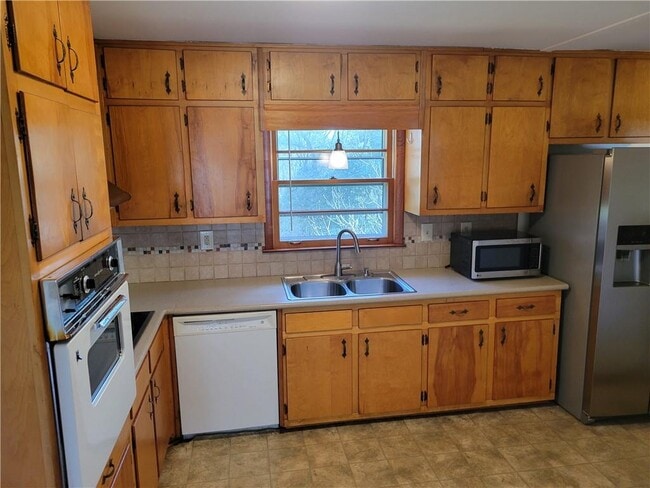 Foto del edificio - 3009 Caldwell Rd NE