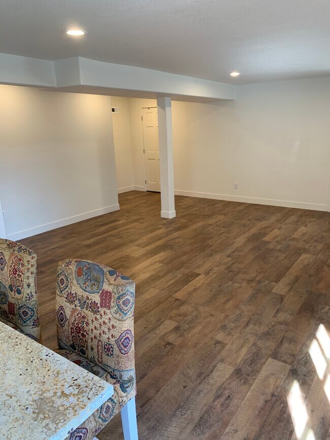 7808 Stonedale Dr Unit 1, Castle Pines, CO 80108 Apartments in Castle