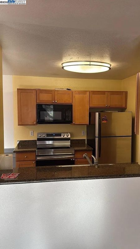 Foto del edificio - 37315 Sequoia Rd