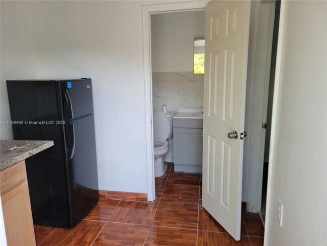 Building Photo - 8636 Miramar Pkwy