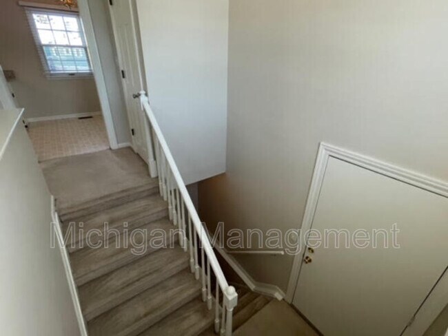 Building Photo - 42108 Gladwin St