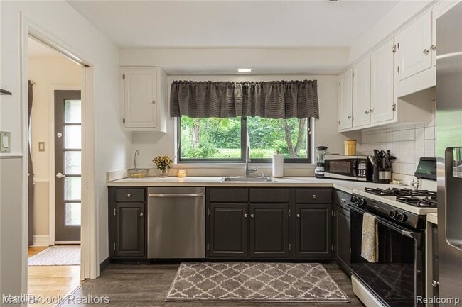 Building Photo - 2 br, 2 bath Condo - 104 E Hickory Grove Rd