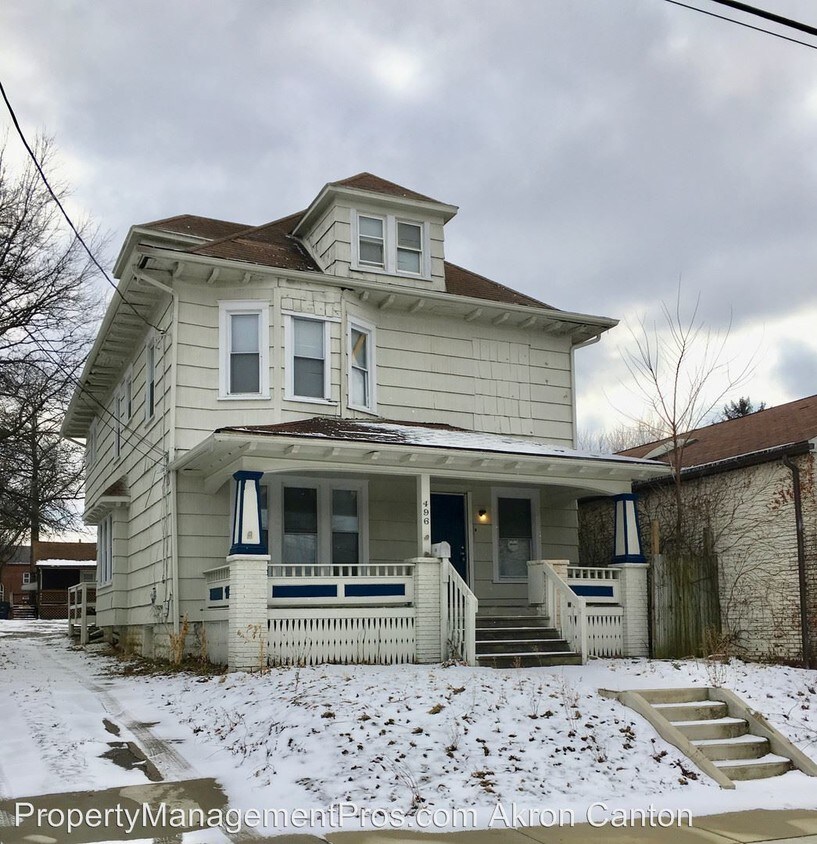Foto principal - 6 br, 2.5 bath House - 496 E. South Street