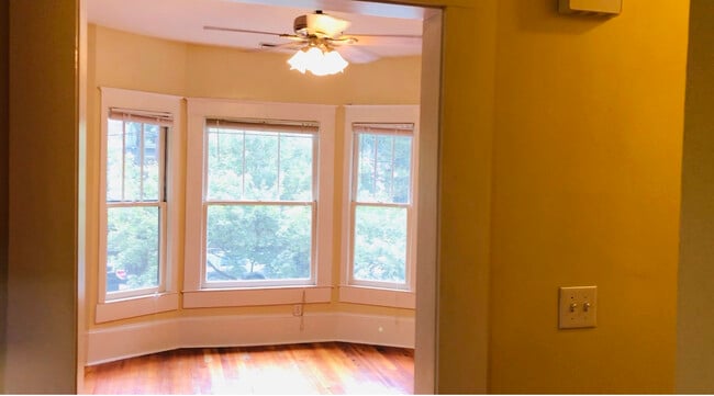 Building Photo - 202 Linden Ave