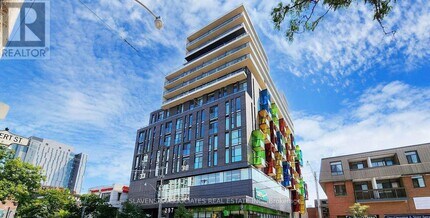 Building Photo - 297 College St