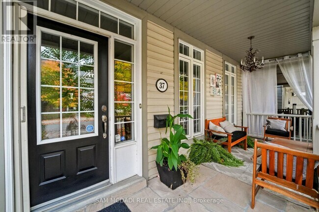 Photo du bâtiment - 37 Winners Cir