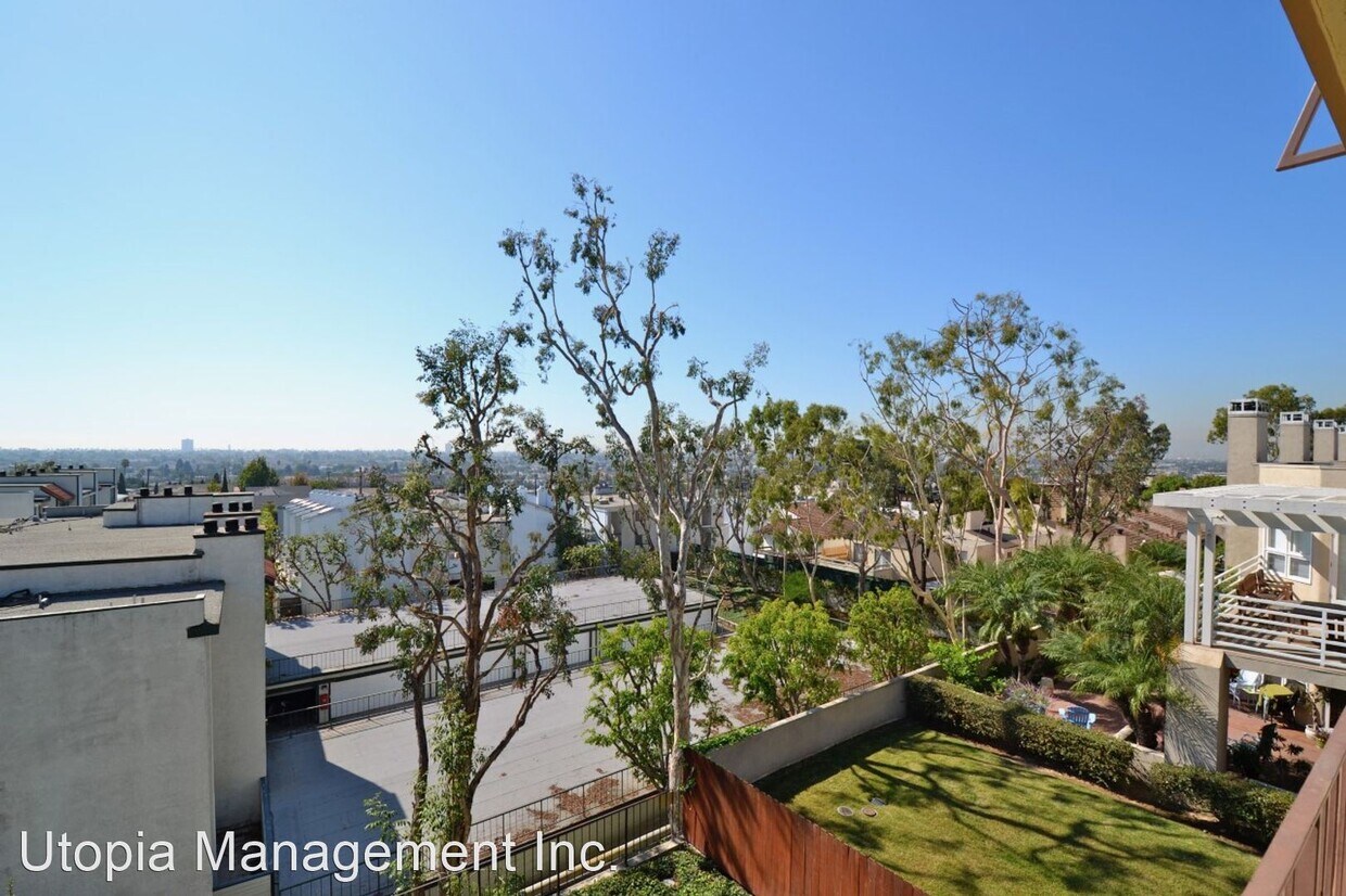 Primary Photo - 2 br, 2 bath House - 2662 E. 20TH STREET #210