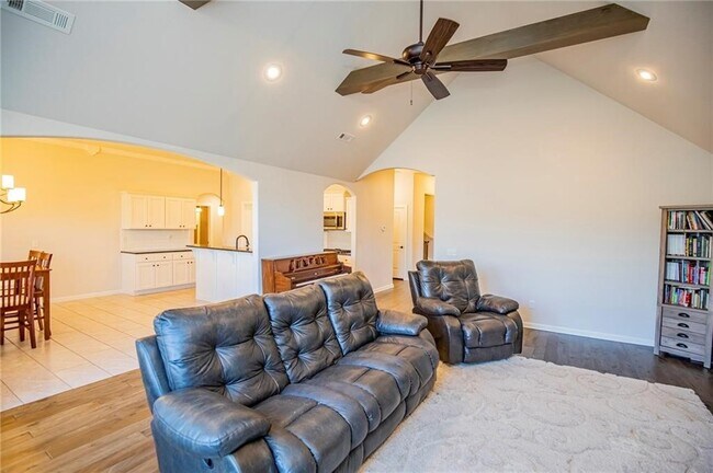 Foto del edificio - 1700 Abbey Ln