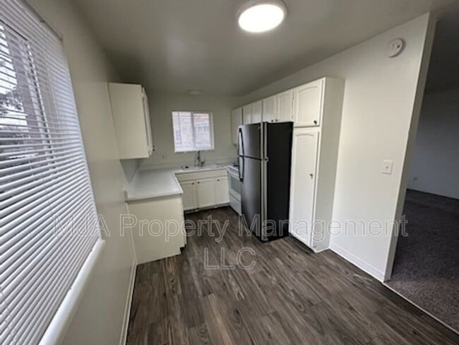 Photo - 1741 Holladay Blvd E Apartment