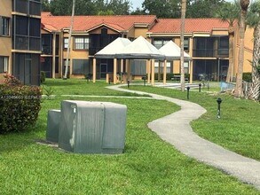 Building Photo - 15545 Miami Lakeway N