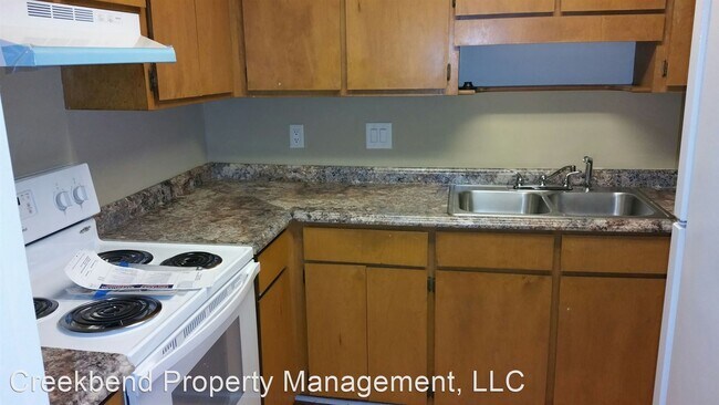 Building Photo - 2 br, 1.5 bath House - 1506 B Theresa Drive