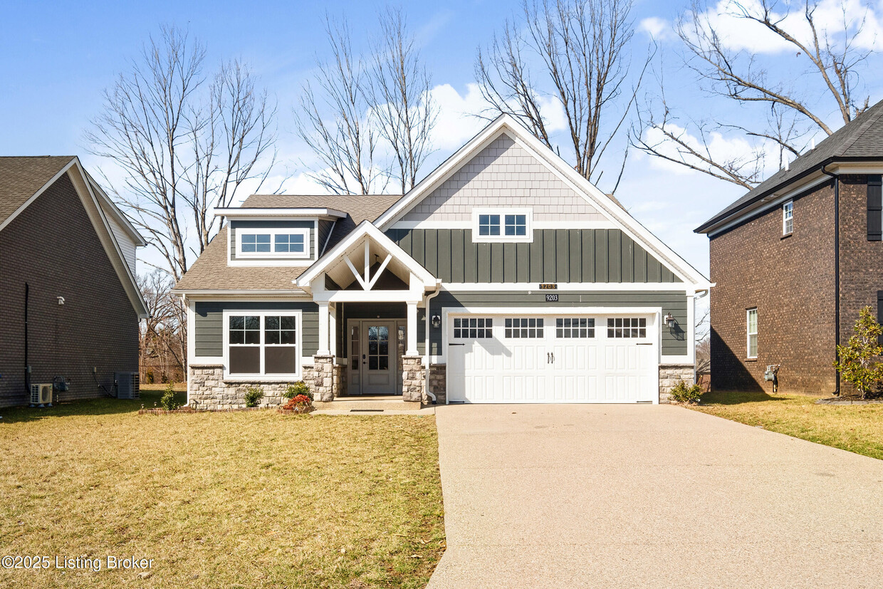 Foto principal - 9203 Harvester Pl