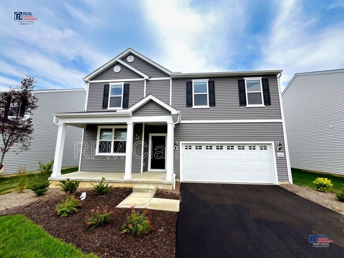 Primary Photo - Beautiful Brand New 4-Bedroom Home in Cree...