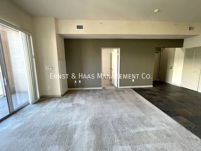 Building Photo - 488 E Ocean Blvd
