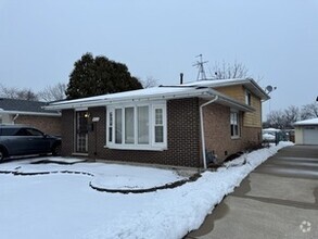 Building Photo - 18019 Ravisloe Terrace