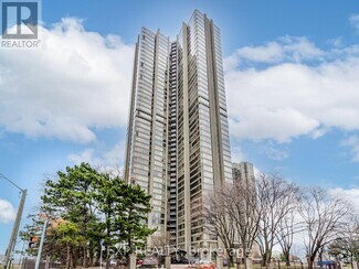 Building Photo - 2045-2045 Lake Shore Blvd W