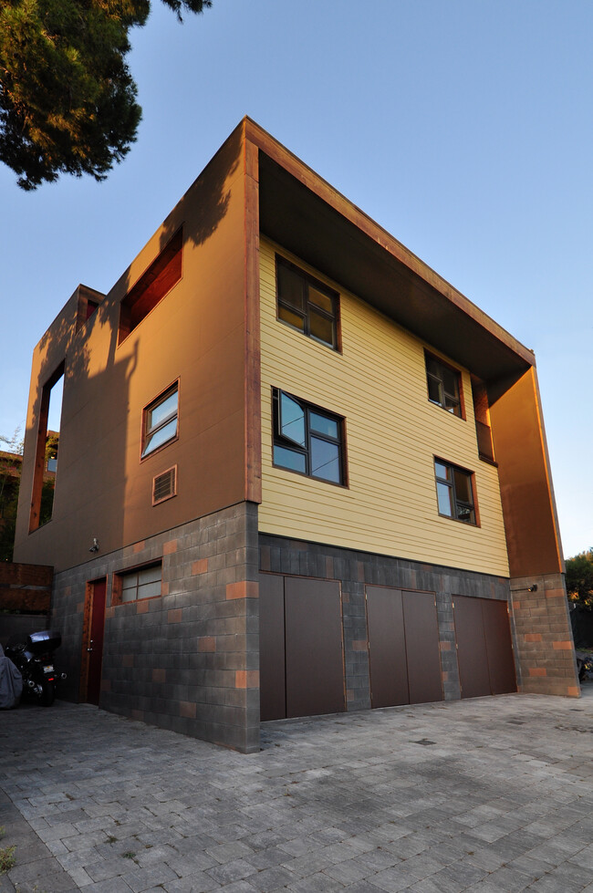 Foto del edificio - 3361 C St