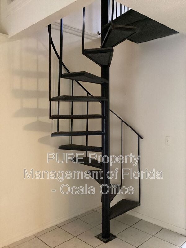 Primary Photo - 11556 SE 58th Ave