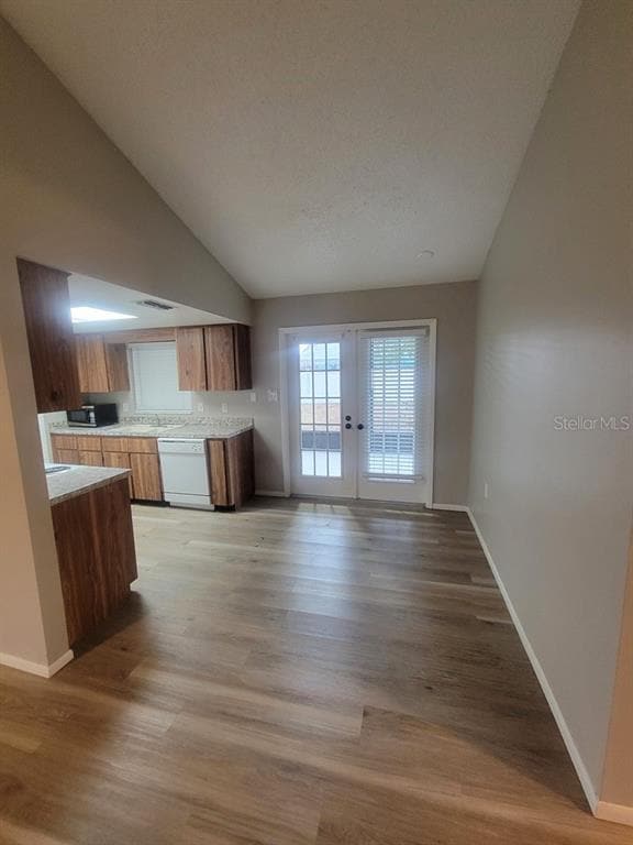 Building Photo - 1305 Calamondin Dr