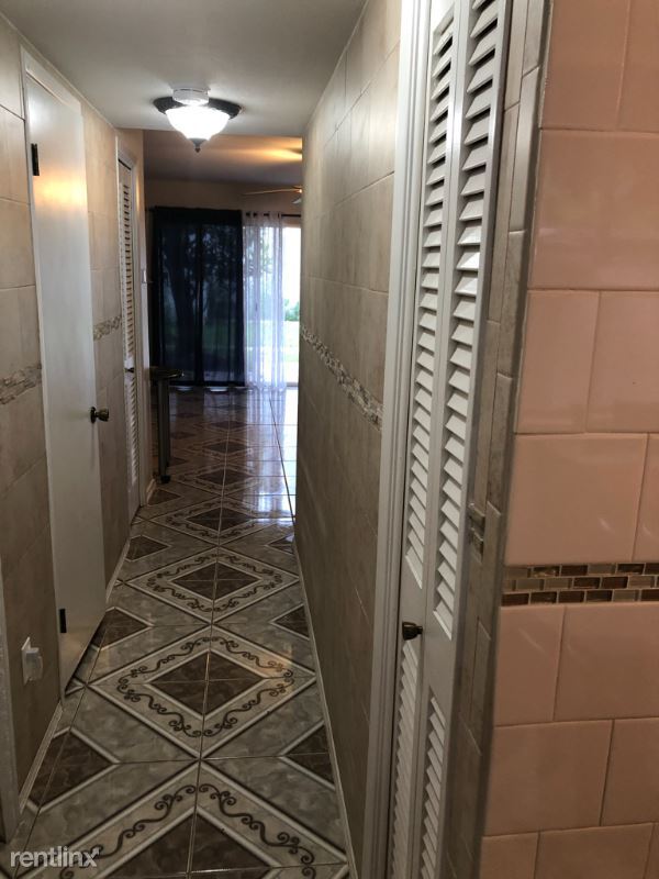 Foto del edificio - 2 br, 1.5 bath Condo - 401 W Boca Chica Blvd