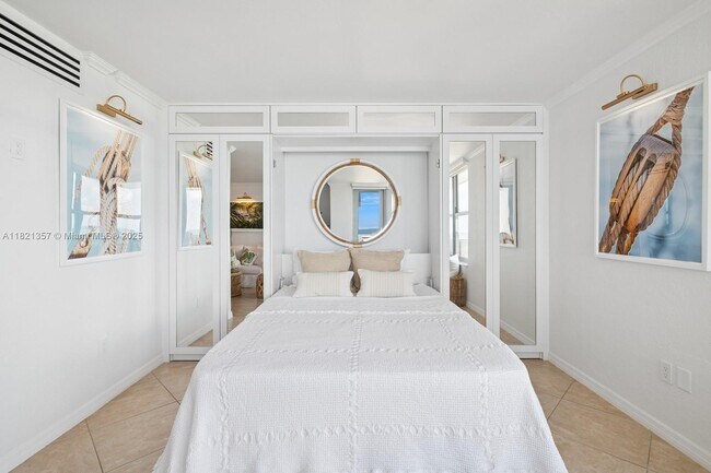 Foto del edificio - 2899 Collins Ave