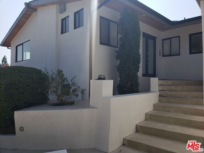 Building Photo - 1317 Devlin Dr