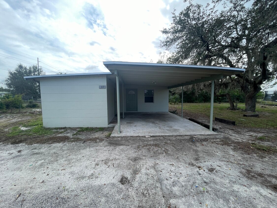 109 Hayes Rd, Eagle Lake, FL 33839 House Rental in Eagle Lake, FL